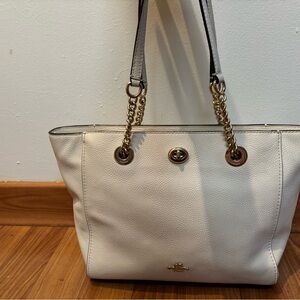 Coach Turnlock Chain Tote 27